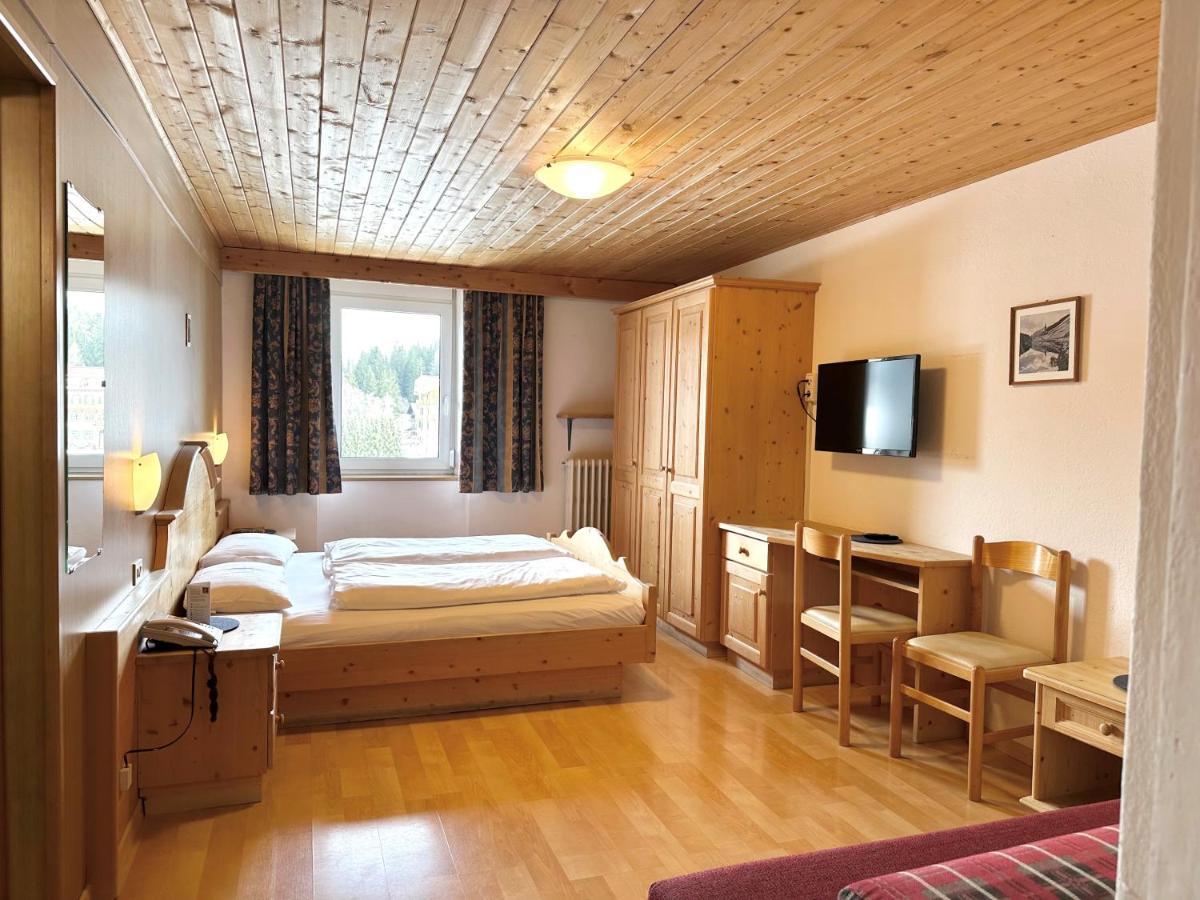 Apparthotel Germania Dobbiaco Ngoại thất bức ảnh